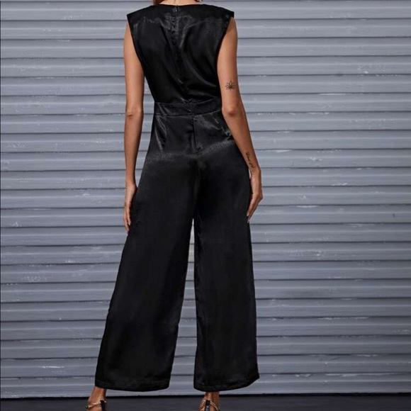 Black satin jumpsuit - Picture 2 of 4